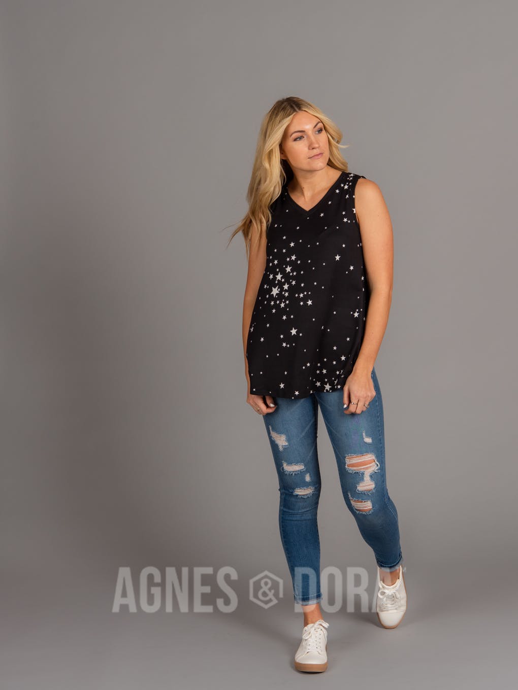 Essential Tank - V-Neck Black Stars