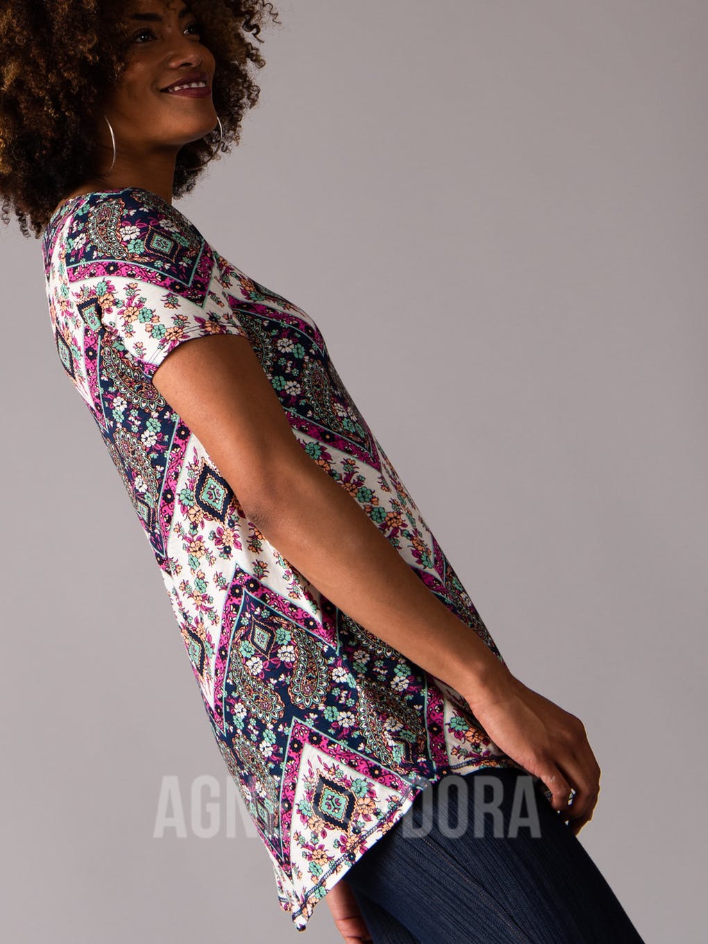 Everyday Tee Scoop Neck Navy/Fuchsia Boho