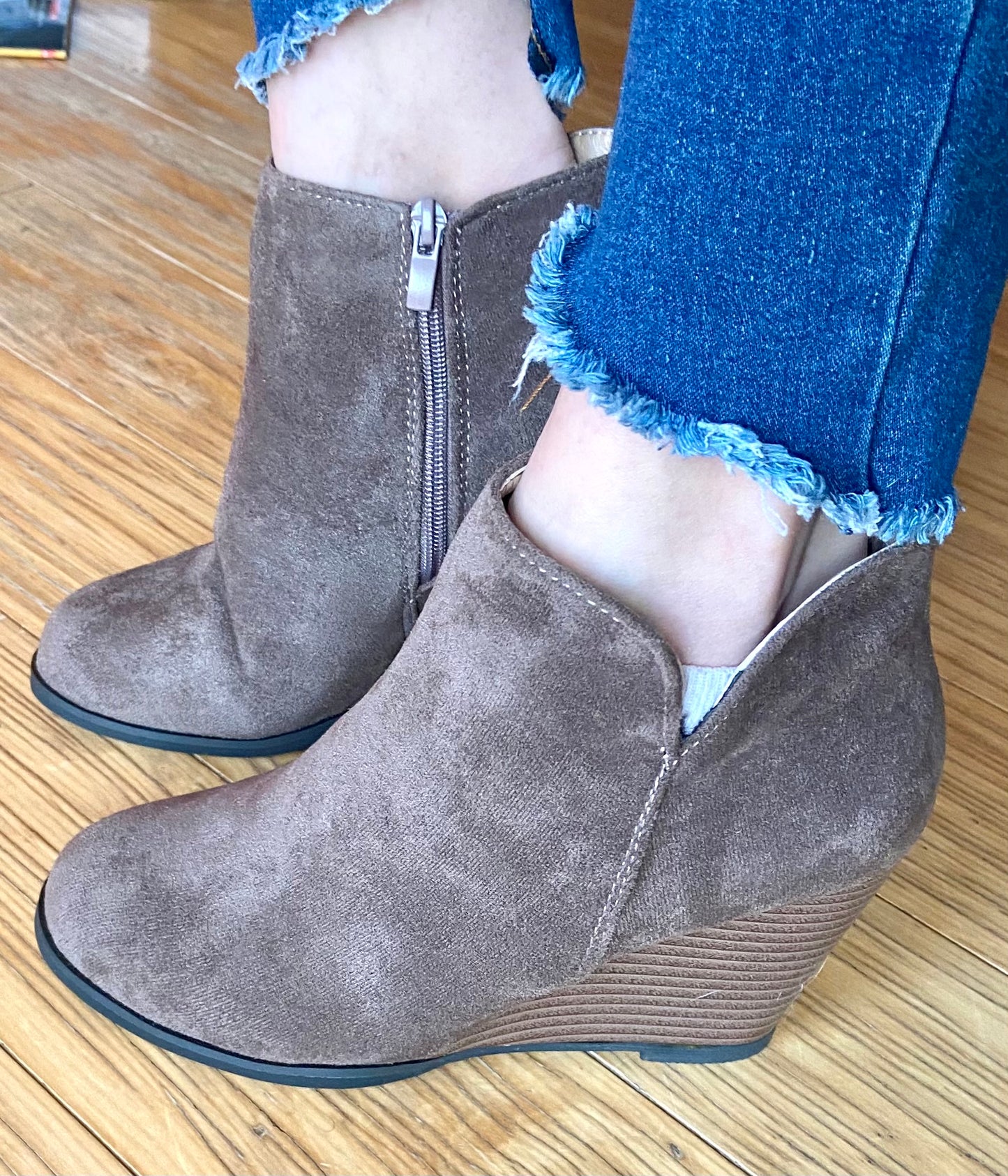 Pointed Toe Boot Tan Black Leopard Ankle Wedge