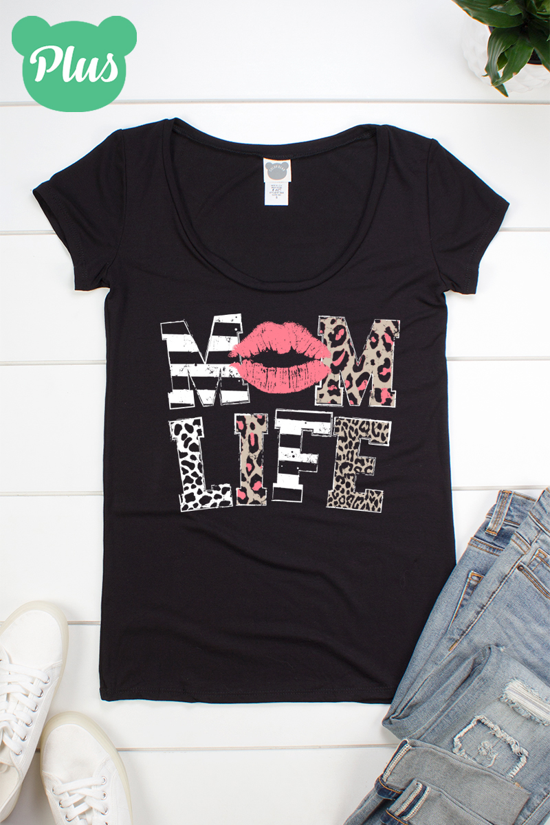 “Mom 𝐋ife” Black Leopard Lipstick Tee S-3XL
