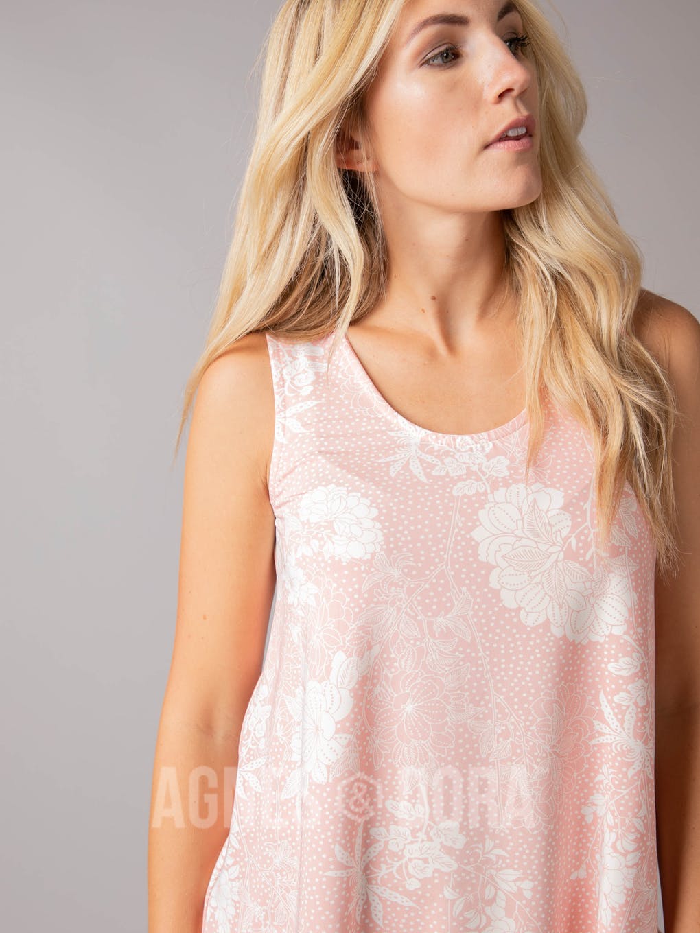 Essential Tank - Scoop Neck Coral/Pink/Ivory Floral