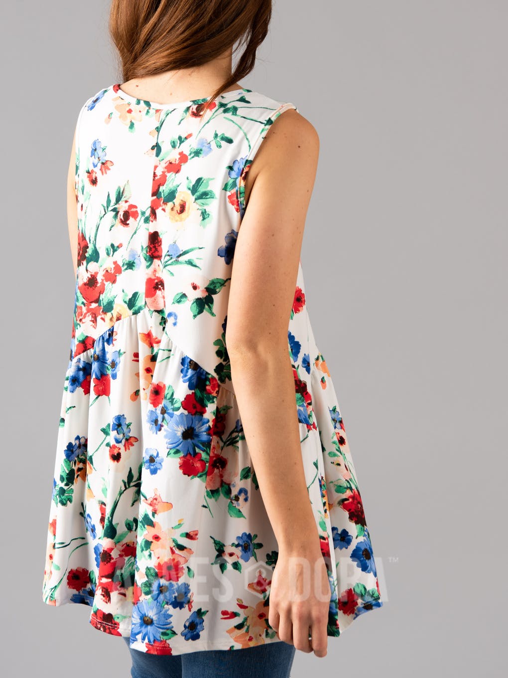 Sleeveless Muse Ivory/Red Floral