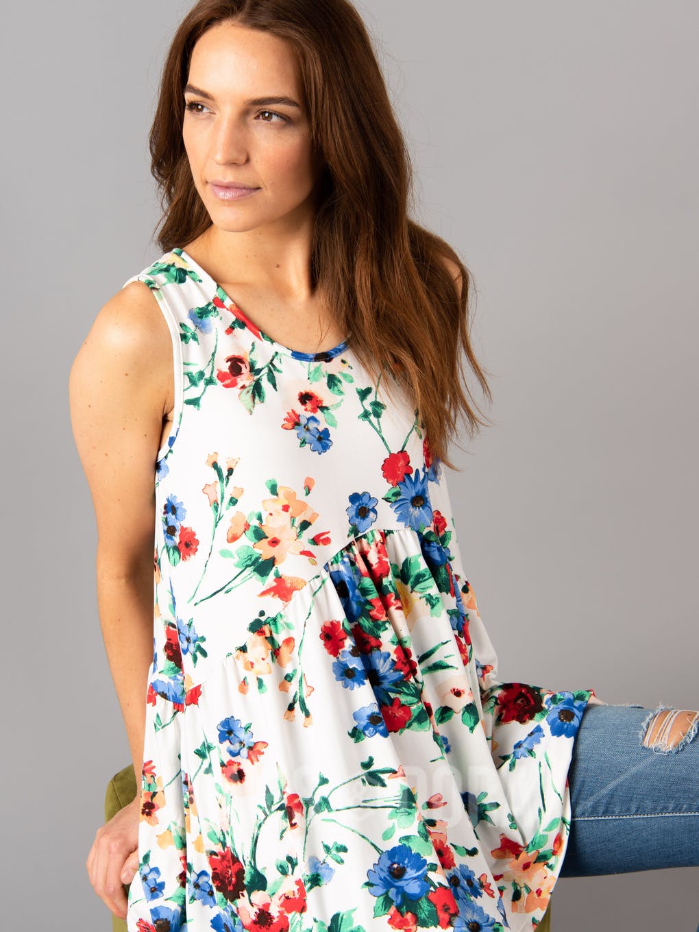 Sleeveless Muse Ivory/Red Floral