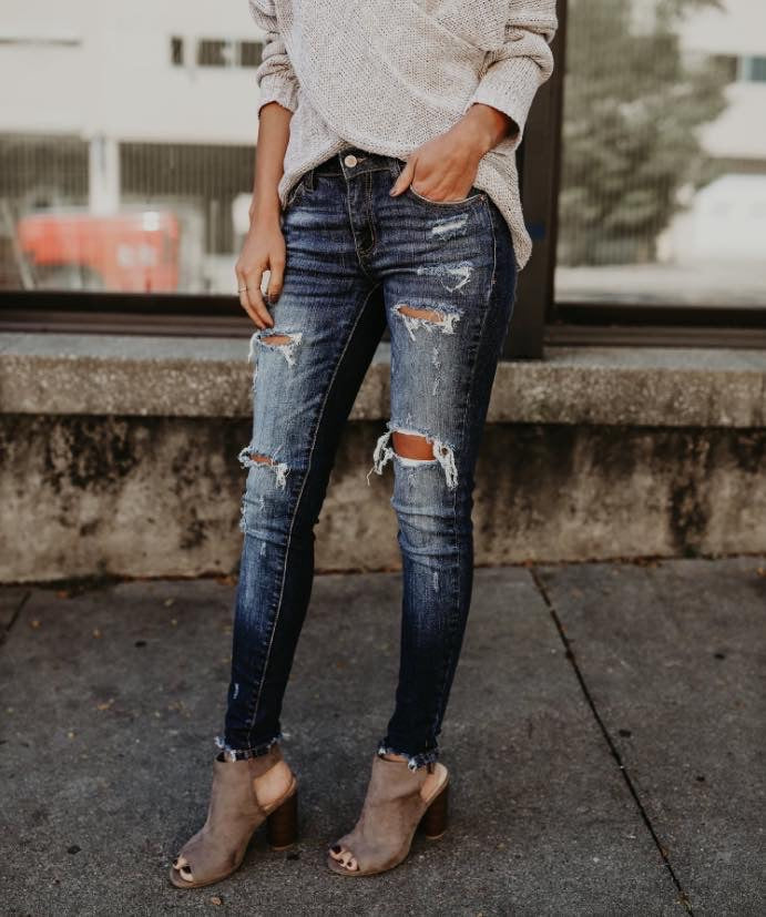 KanCan Dark Wash Distressed Jeans